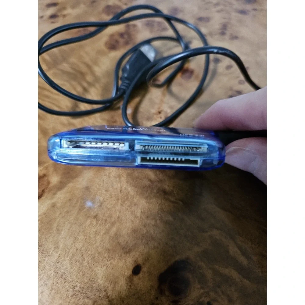 Axiom AllN1RDR-AX External Card Reader With Micro SD Slot USB 2.0